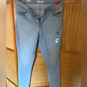 Levi's Women's Sky Blue Skinny Jeans